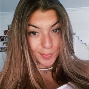 Meet your Posher, Brooke